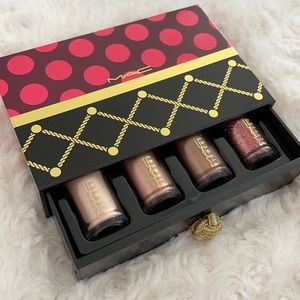 MAC Cosmetics Holiday Collection Loose Pigments